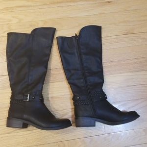 Women's wide calf boots
